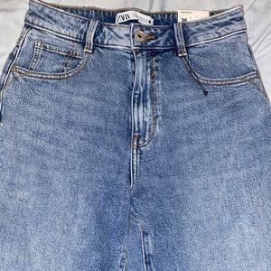 Zara Mom Slim Fit Jeans